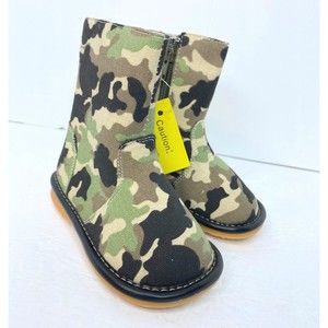 ALLIGATOR Camo prints faux fur squeaker boots size 23 (7)